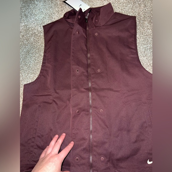 NWT brown nike button up vest, Size M - Picture 4 of 5
